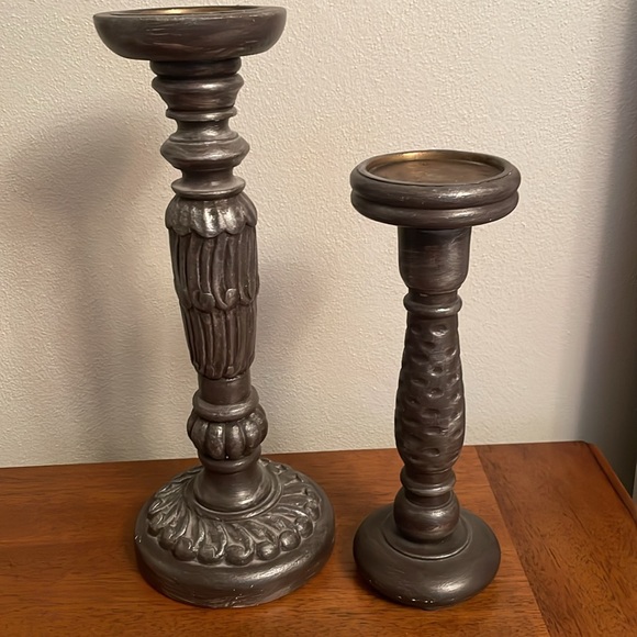 Set of 2 Pillar Candle Holders Hand Carved 15” & 12” Height Great Condition - Picture 4 of 13